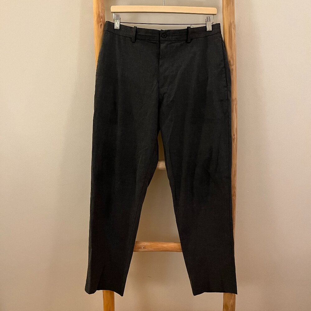 Uniqlo | Men's Dress Pant | Size: Medium